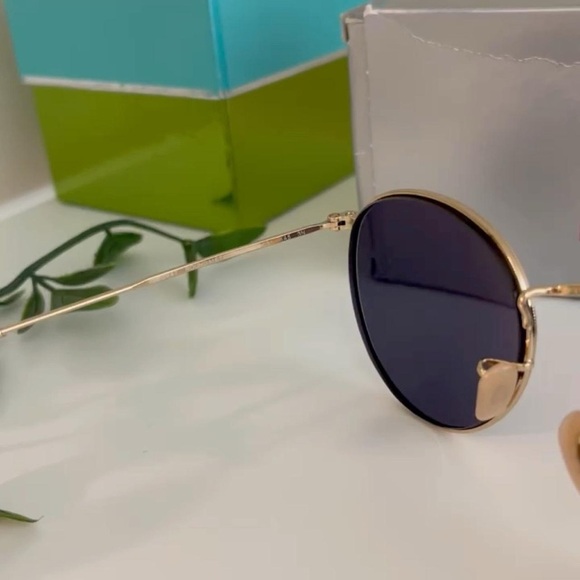 Rx Ray-Ban RB3447 001 Gold 50 with Prescription
Size: 50/21/145 - Picture 6 of 6